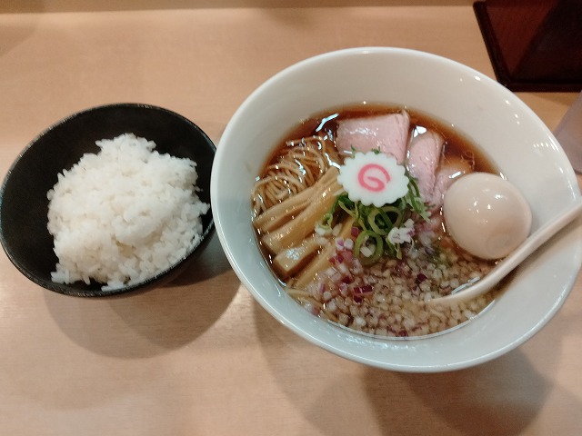 ラーメン 六花